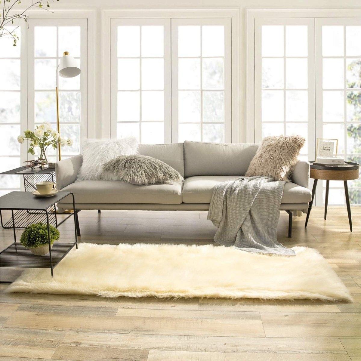 Ashler Faux Fur Rug, Fluffy White Small Sheepskin Rug, Ultra Soft 2x3 Ft Mat, Machine Washable Shag Mats, Nursery Throw for Bed, Living, Kids Room - Homesidy.com