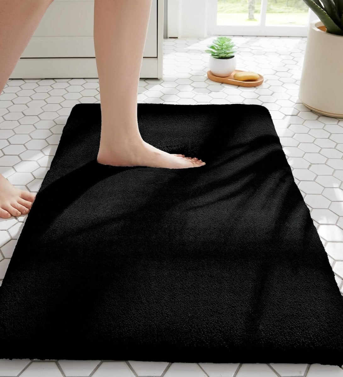 MINIDEAR Bathroom Rugs 24x17 Light Grey - Thick Elastic Foam Bath Mat, Ultra Soft &amp; Plush Fluffy, Non - Slip, Quick Dry, Absorbent Washable Floor Microfiber Mat for Tub, Home Decor Accessories - Homesidy.com