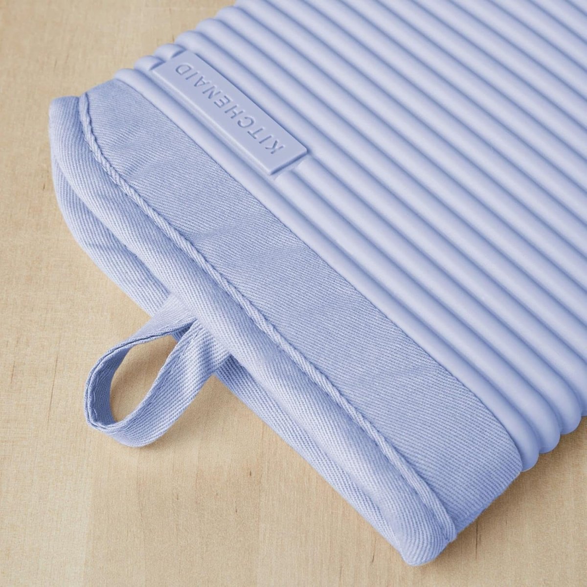 KITCHENAID Ribbed Soft Silicone Oven Mitt 2 - Pack Set, 7.5&34;x13&34;, Milkshake - Homesidy.com