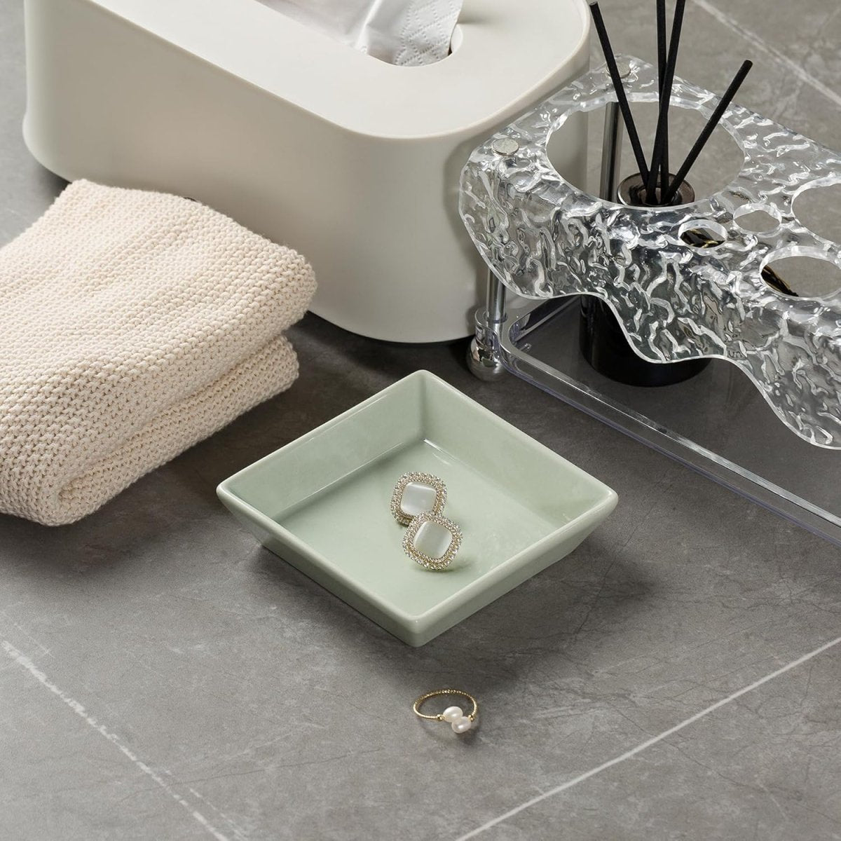 Mecaikru Ceramic Trinket Dish, Ring Tray, Decorative Jewelry Dish for Earrings Necklaces Watch Keys, for Women, White Green - Homesidy.com