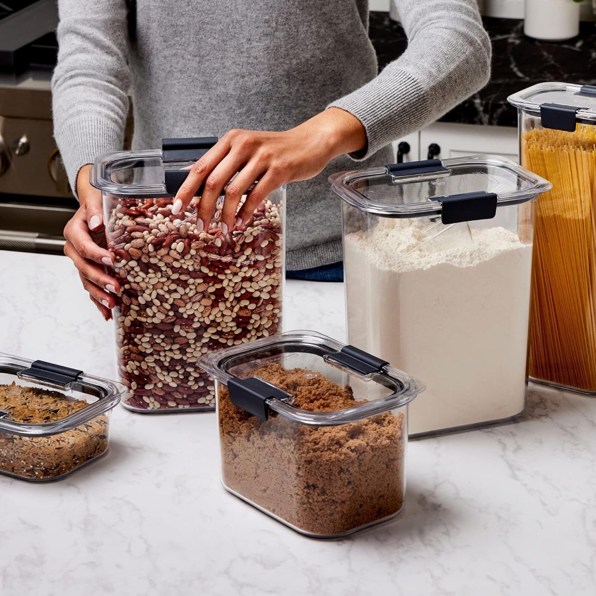 Rubbermaid Brilliance Pantry Airtight Food Storage Container, BPA - Free 7.8 Cup, Ideal for Brown Sugar - Efficient, Leak - Proof and Dishwasher - safe - Homesidy.com