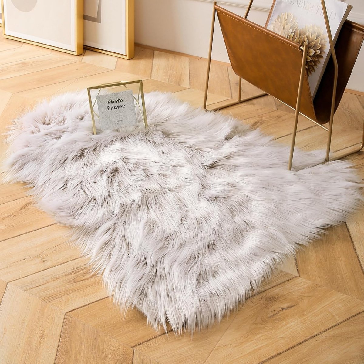 Ashler Faux Fur Rug, Fluffy White Small Sheepskin Rug, Ultra Soft 2x3 Ft Mat, Machine Washable Shag Mats, Nursery Throw for Bed, Living, Kids Room - Homesidy.com