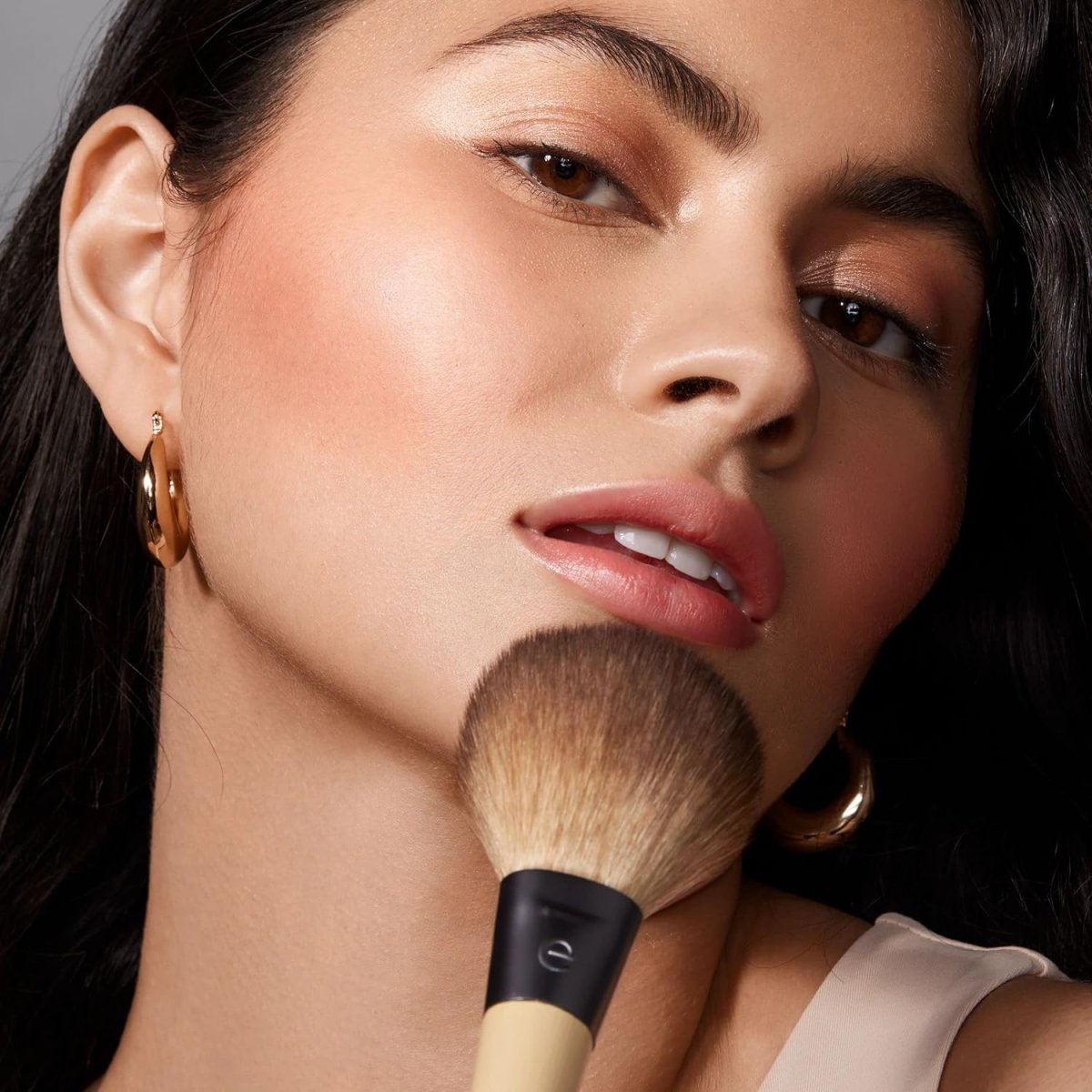 EcoTools Makeup Brush Set for Eyeshadow, Foundation, Blush, and Concealer with Bonus Storage Case, Start the Day Beautifully, Travel Friendly, 6 Piece Set - Homesidy.com
