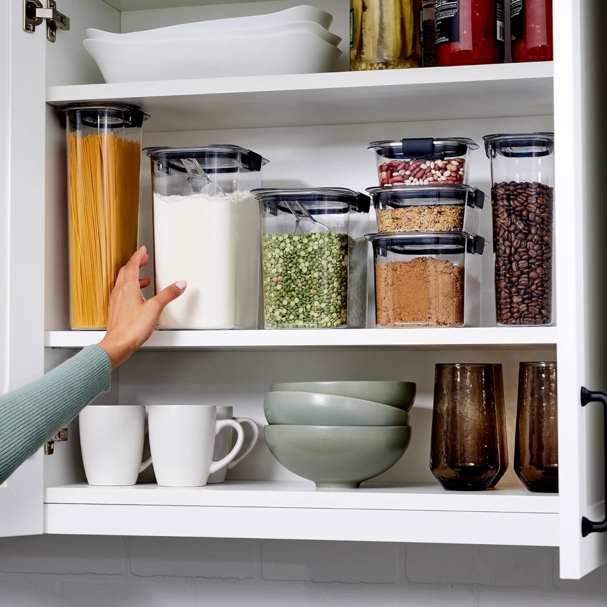 Rubbermaid Brilliance Pantry Airtight Food Storage Container, BPA - Free 7.8 Cup, Ideal for Brown Sugar - Efficient, Leak - Proof and Dishwasher - safe - Homesidy.com