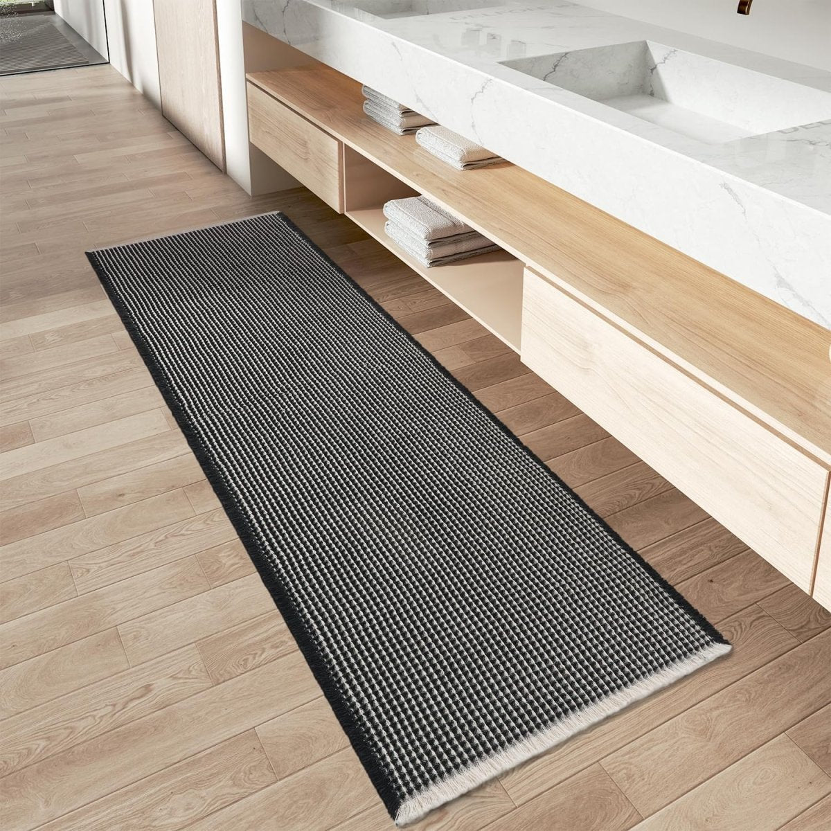 AMOAMI Upgraded Waffle Bath Mat, Super Absorbent Non Slip Bath Mats for Bathroom Floor, Machine Washable Bathroom Rugs with Tassels, Rubber Backed Bathroom Mats, Ultra Soft, 18&34; x 30&34;, Brown - Homesidy.com