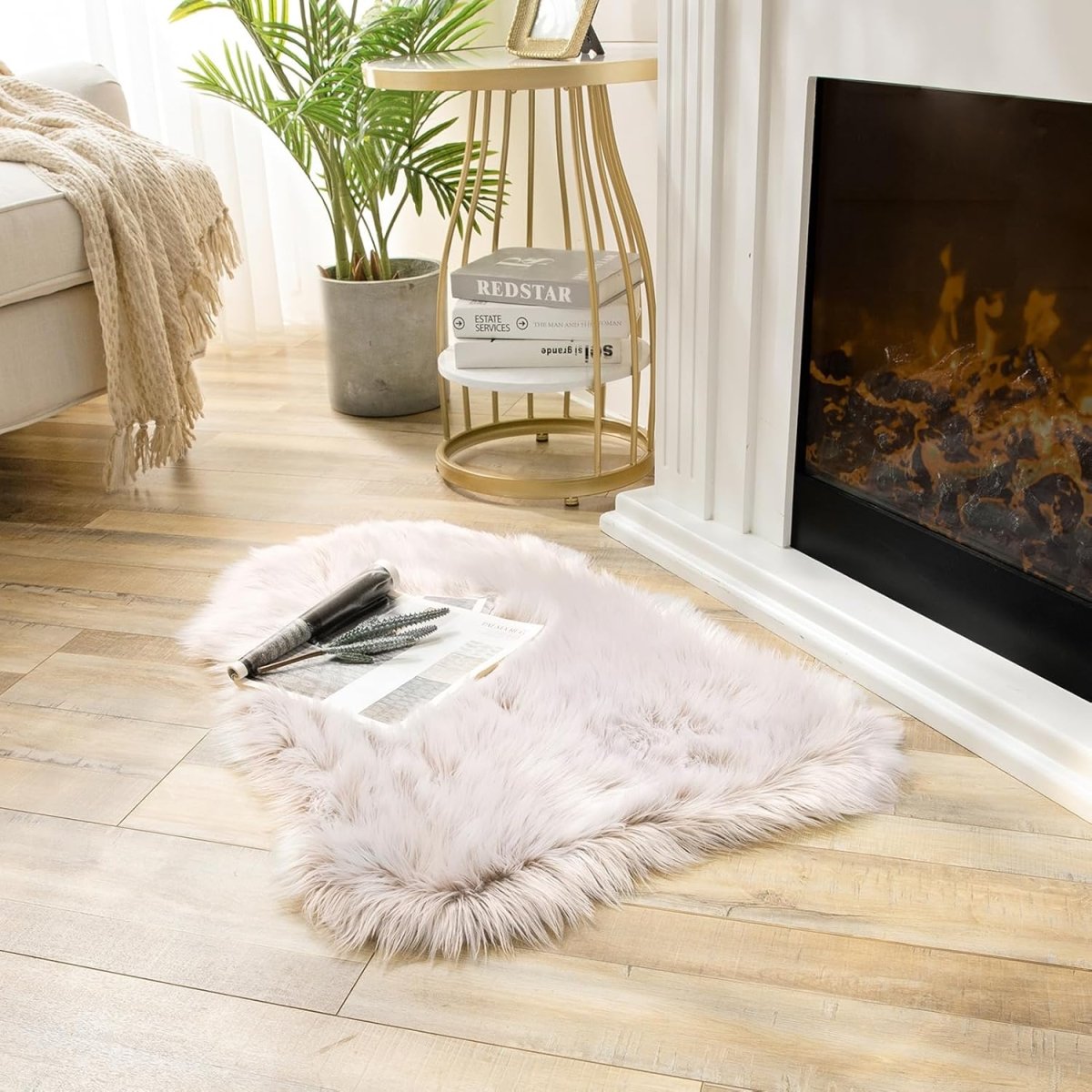 Ashler Faux Fur Rug, Fluffy White Small Sheepskin Rug, Ultra Soft 2x3 Ft Mat, Machine Washable Shag Mats, Nursery Throw for Bed, Living, Kids Room - Homesidy.com