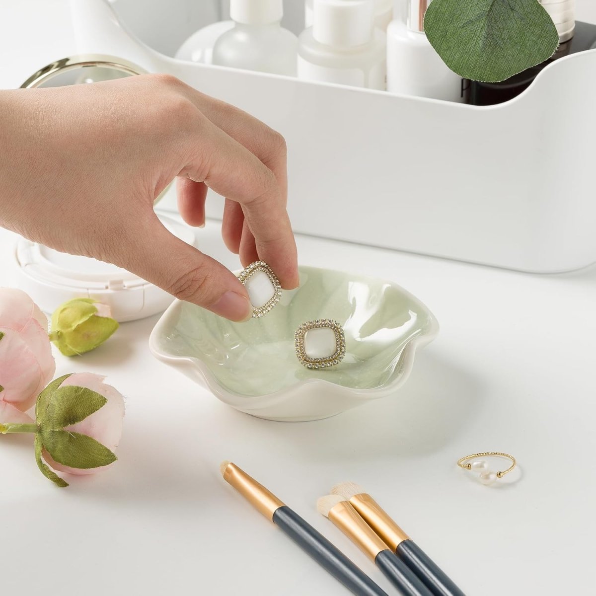 Mecaikru Ceramic Trinket Dish, Ring Tray, Decorative Jewelry Dish for Earrings Necklaces Watch Keys, for Women, White Green - Homesidy.com
