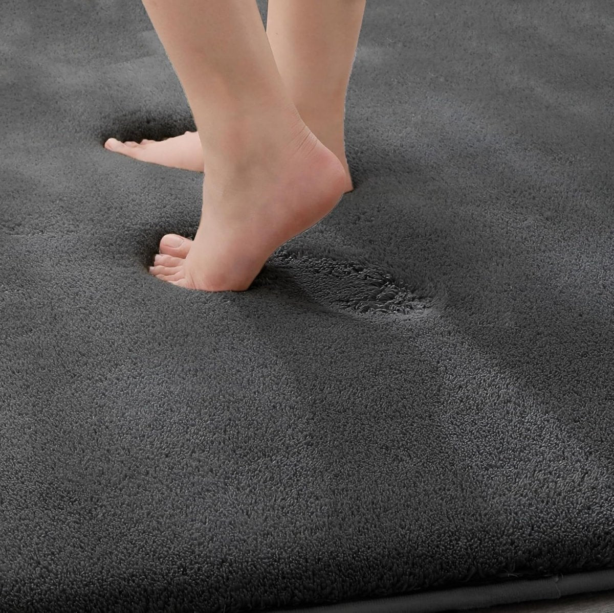 MINIDEAR Bathroom Rugs 24x17 Light Grey - Thick Elastic Foam Bath Mat, Ultra Soft &amp; Plush Fluffy, Non - Slip, Quick Dry, Absorbent Washable Floor Microfiber Mat for Tub, Home Decor Accessories - Homesidy.com